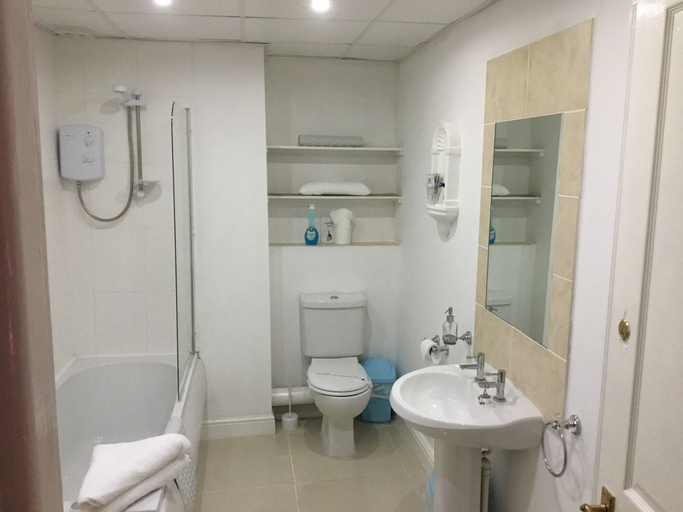 Bathroom 5, Granville Hotel, Blackpool