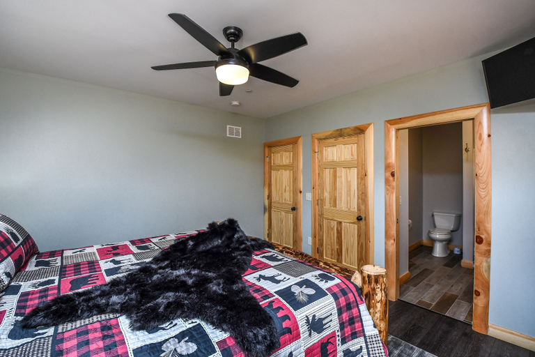 Bedroom 2, Mountain Mojo, Garrett