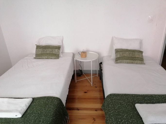 Bedroom 4, Apartment With Yard in Alfama, Lisbon
