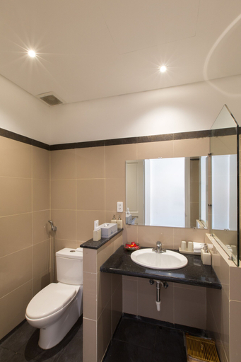 Bathroom 4, Alba Hotel, Huế
