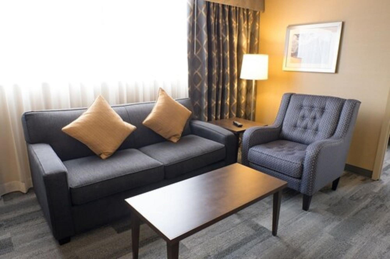 Others 5, The Roehampton Hotel, Toronto