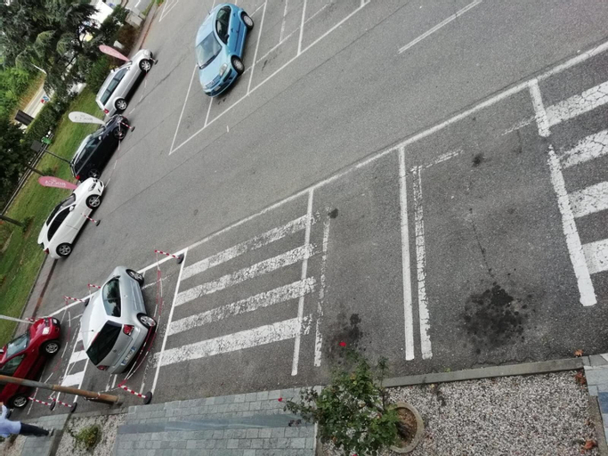 Public Area 27