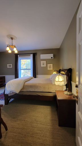 Bedroom 2, The Elizabeth Inn and Restaurant, Oxford