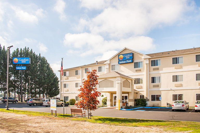 Exterior & Views 3, Comfort Inn North Medford, Jackson