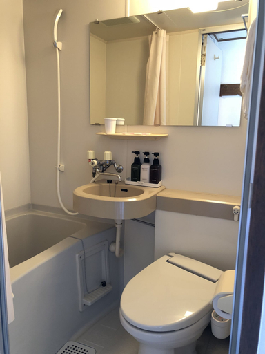 Bathroom 4, Terminal Art Inn, Niigata