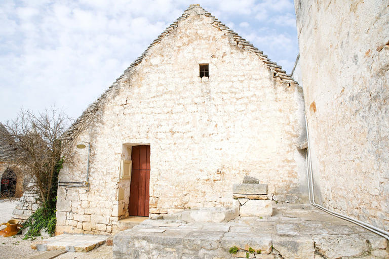 Others 4, Masseria Guadiano Vecchio, Bari