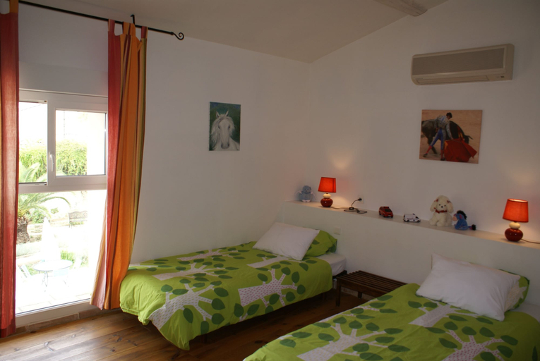 Bedroom 3, Mas Tolosan, Gard