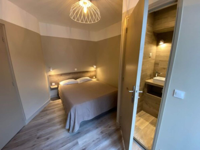 Bedroom 3, Hotel Angleterre, Paris