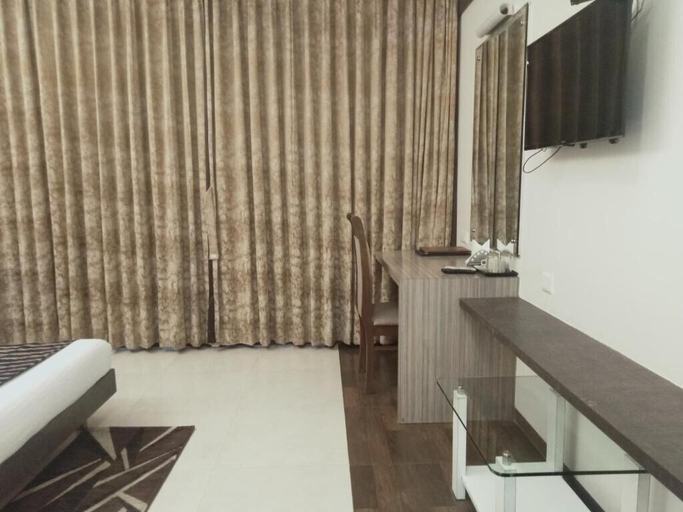 Others 4, Hotel Udayanraje Palace, Ahmadnagar