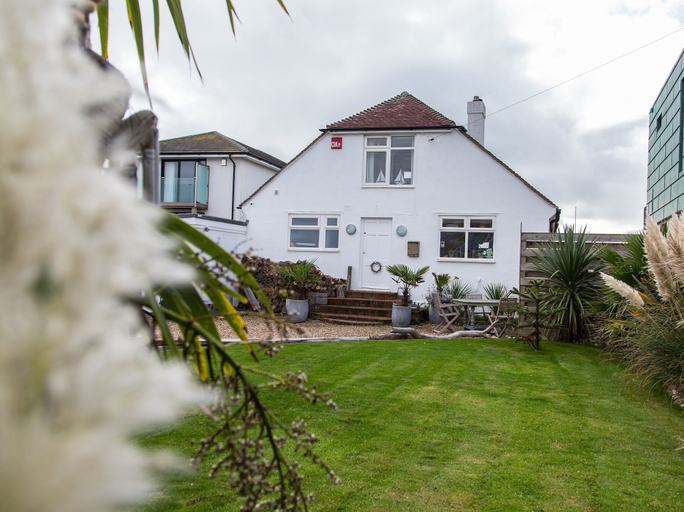 Exterior & Views 2, Fairlight - Charming Coastal Home on the Beach, West Sussex
