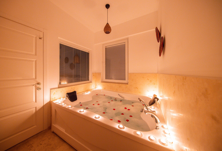 Bathroom 3, Villa Ay, Kaş