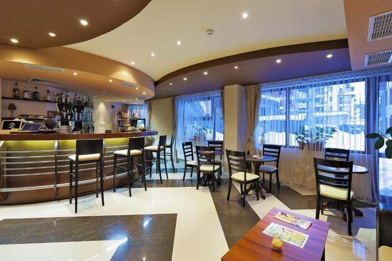 Food & Drinks, Belmont, Bansko