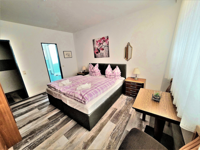 Bedroom 4, Hôtel Garni Cuxhaven Lerche, Cuxhaven