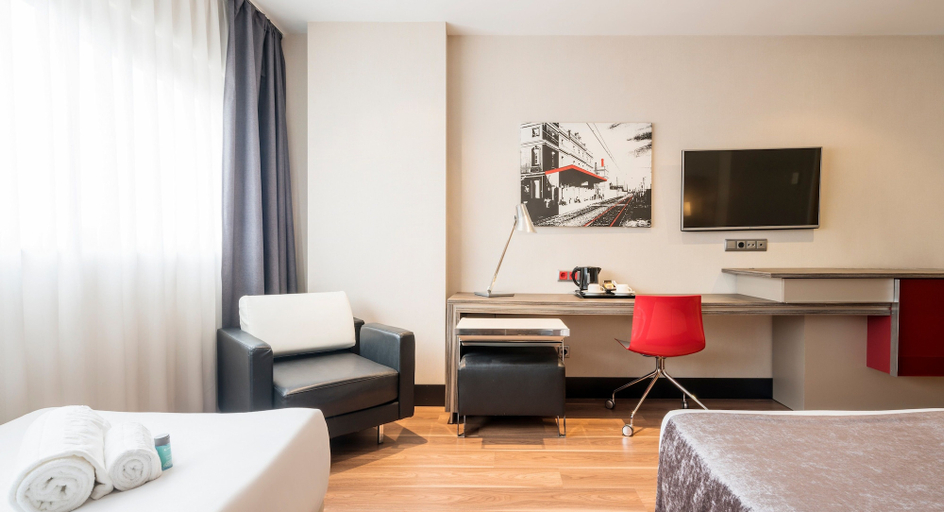 Bedroom 4, Hotel ILUNION Barcelona, Barcelona