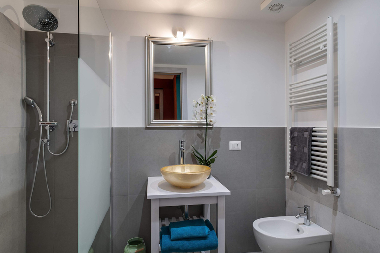 Bathroom 5, femasuites, Rome