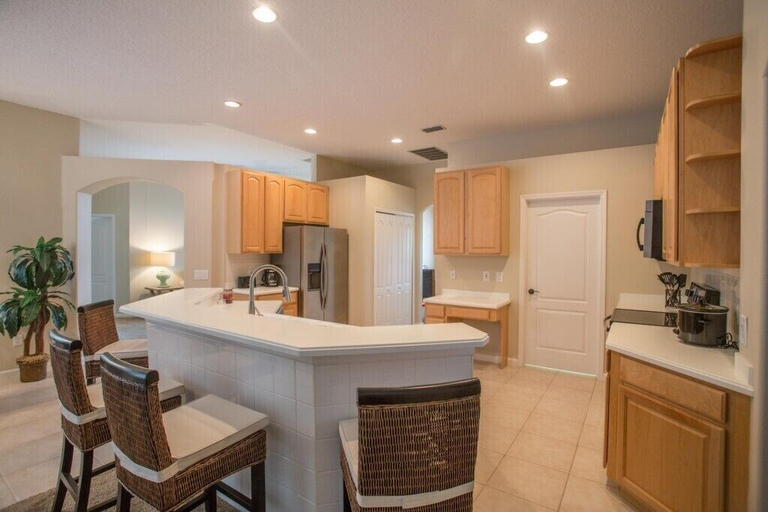 Others 5, 732bd 4 Bedroom Villa by RedAwning, Polk