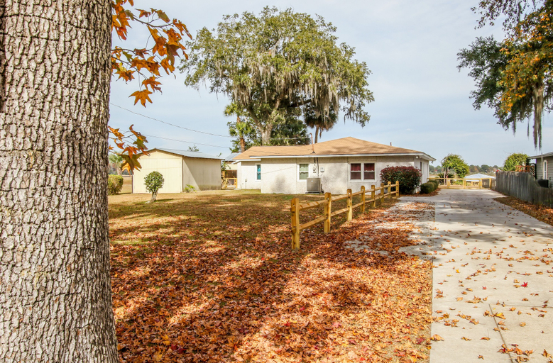 Exterior & Views 2, Deep Water Dock and Home on the GA Coast, Liberty