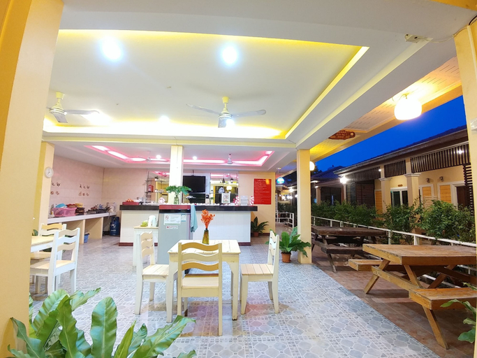 Others 2, Koh Larn De Beach, Pattaya
