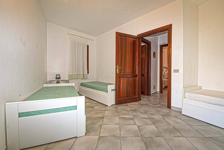 Room 5, Trilocale Fenicotteri D3, Nuoro