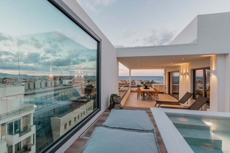 Others 4, City Moments Penthouse, Crete