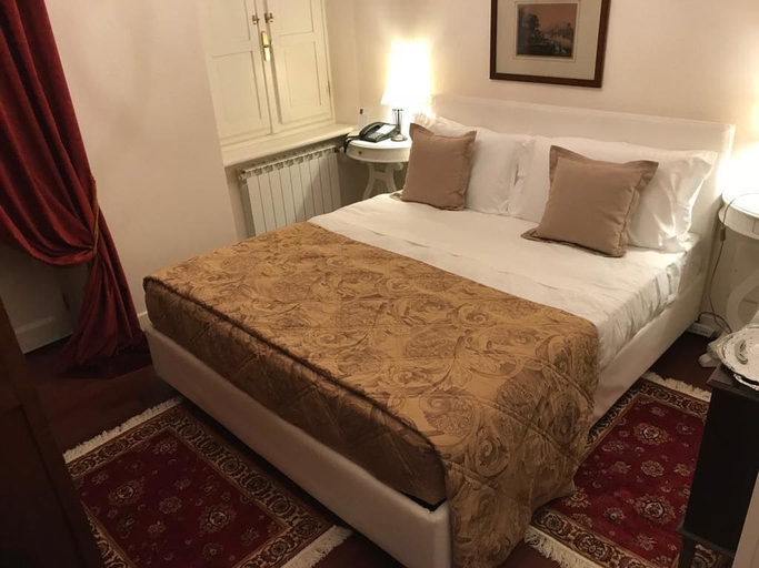 Bedroom 2, Principessa Di Savoia, Cuneo