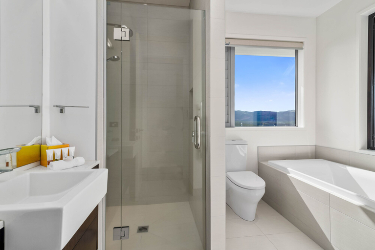 Bathroom 5, Tihi Retreat, Rotorua