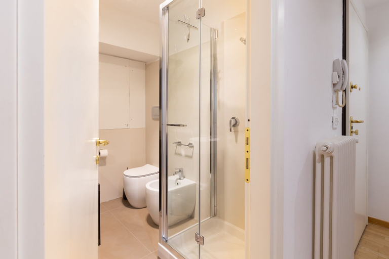 Bathroom 2, Venturini Guest House, Bologna