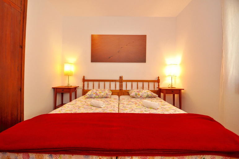Bedroom 3, Villa Canyelles Natalie, Girona