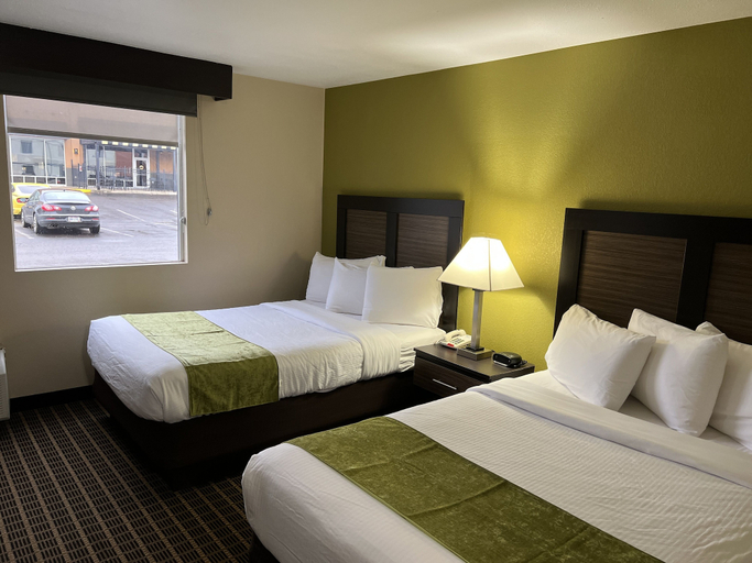 Bedroom 3, Best Western Adena Inn, Ross