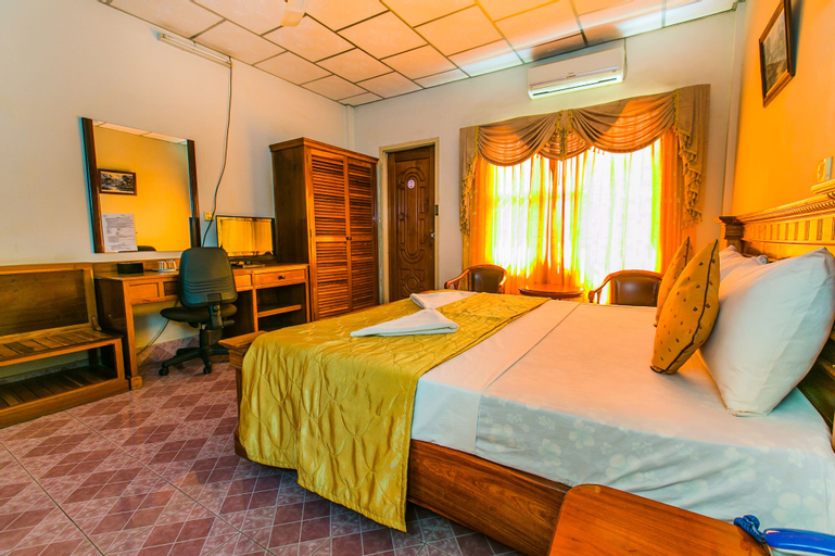 Bedroom 3, Royal Hotel, Svay Pao