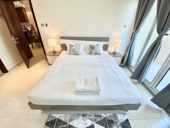 Room 3, LKV - 1bed with 2 balconies in JLT, Dubai