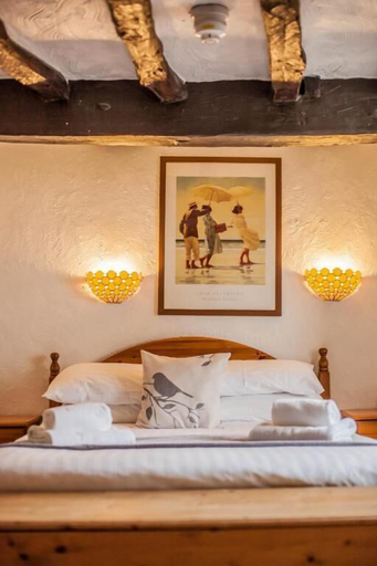 Bedroom 3, The Black Cockerel Inn, Cumbria