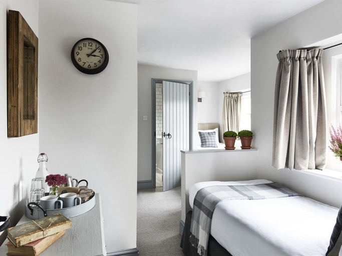 Bedroom 2, The Masons Arms, Gloucestershire