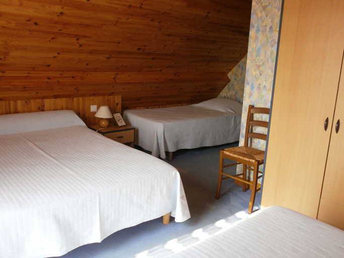 Bedroom 3, La Ferme de la Ruette, Manche