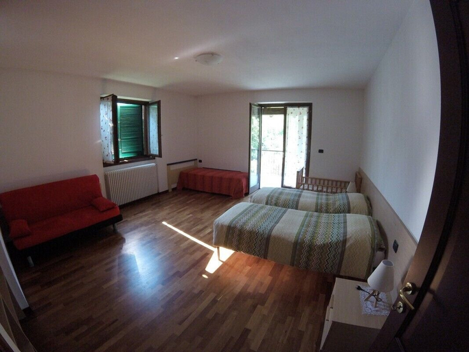 Bedroom 3, B&B Carunei, Sondrio