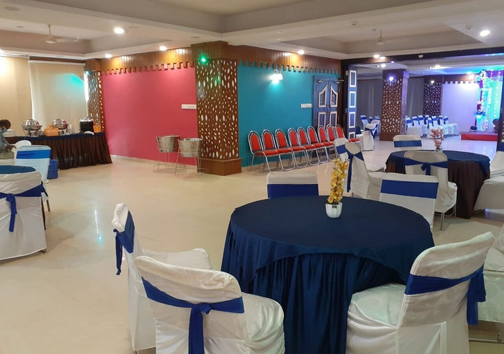 Food & Drinks 4, Hotel Lal Qila, Cuttack