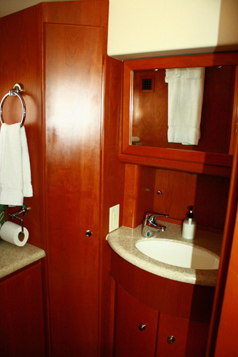 Bathroom 4, Dockside Boat & Bed Long Beach, Los Angeles