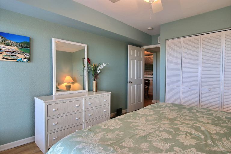 Bedroom 2, Sea Forever, Nueces
