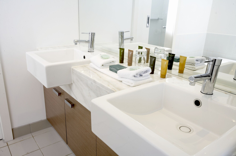Bedroom 5, Silverwater Resort, Bass Coast Bal