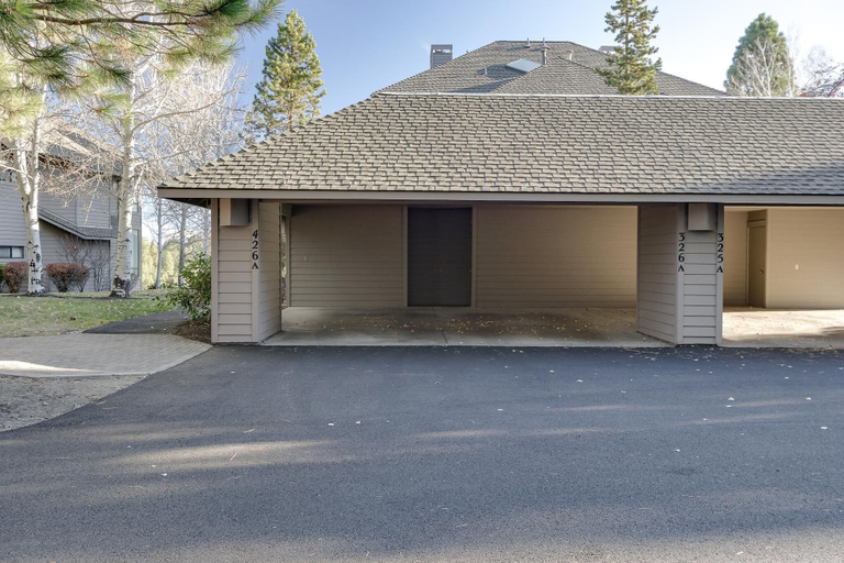 Exterior & Views 2, River Ridge 426B - Meredith Lodging, Deschutes