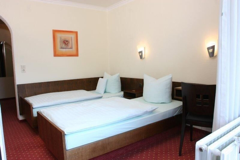 Bedroom 2, Hotel Restaurant Rothkopf, Euskirchen