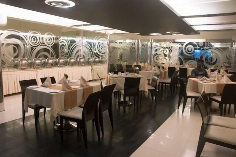 Food & Drinks 5, Hotel Solitaire, Mumbai Suburban