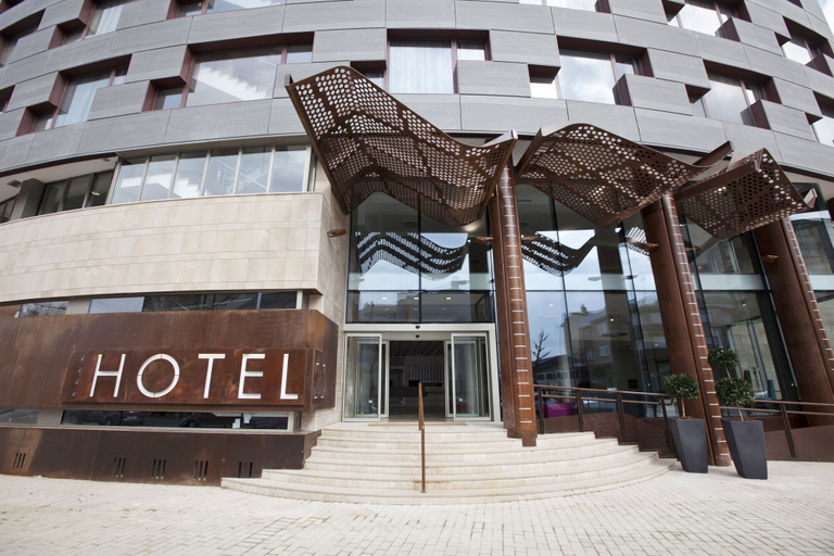 Exterior & Views 2, Hotel MasMonzon, Huesca