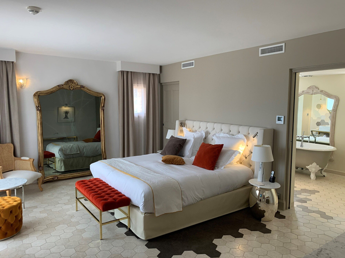 Bedroom 3, Mas des Herbes Blanches Hotel & Spa, Vaucluse