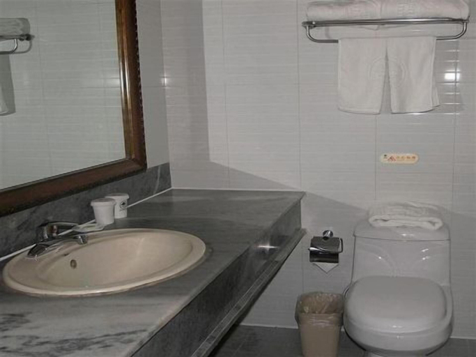 Bathroom, GreenTree Inn Su Zhou Yangyuxiang Hotel, Suzhou