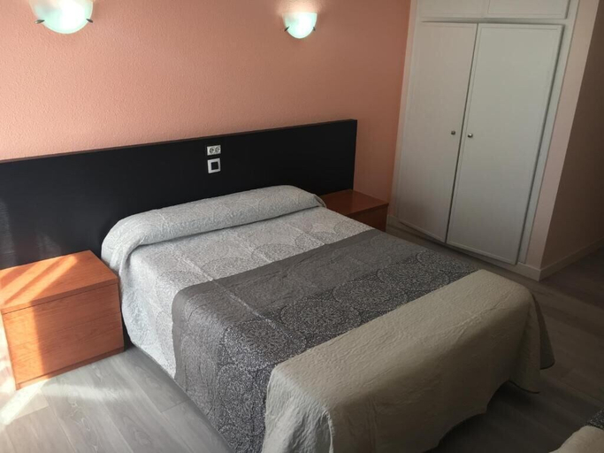 Bedroom 4, Hotel Azcona, Cantabria