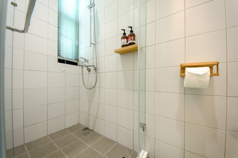 Bathroom 4, Tainan Tree House, Tainan
