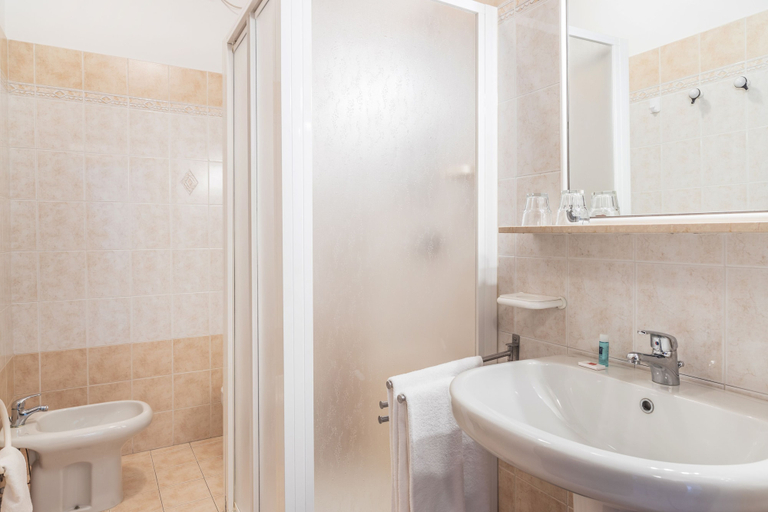 Bathroom 3, Residence Nuove Terme, Brescia