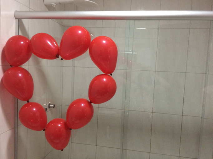 Bathroom 3, Hotel Victória Réghia, Nazaré