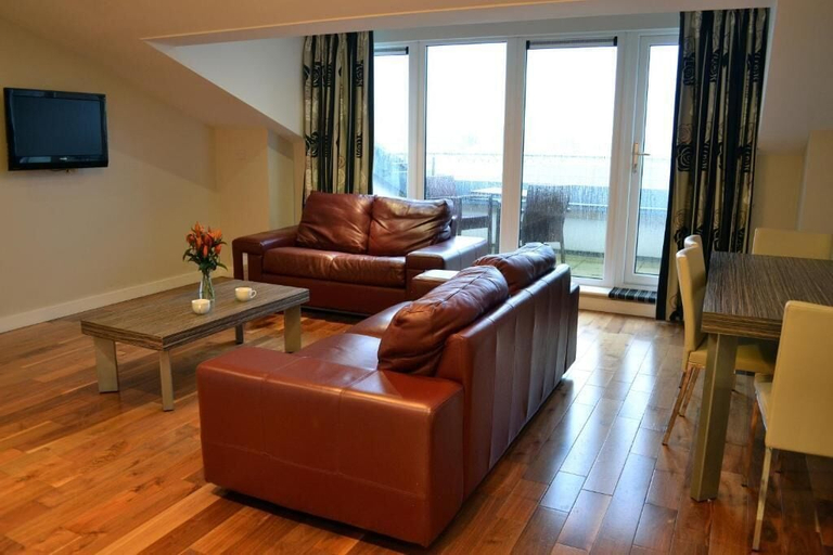 Others 5, Carrick Plaza Suites & Apartments